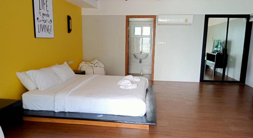 Image of Deluxe Sea View Room 6