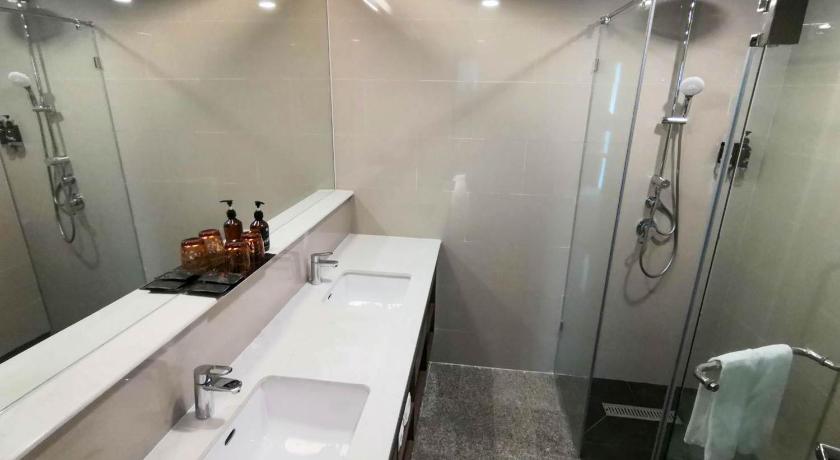 Image of Premier Double Room - Non-Smoking 15