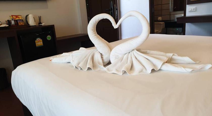 Image of Grand Deluxe Pool View Room 16