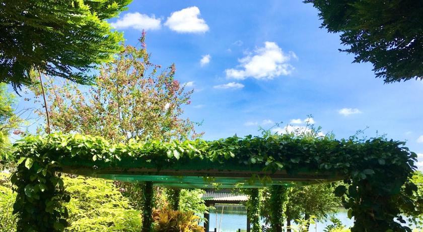 Nakhon Pathom MrT Riverside Sampran มิสเตอร์ที โฮมสเตย์-ช้องนาง 4-Star Guesthouse restaurant