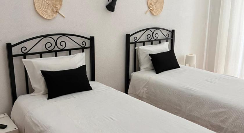 Avis Guesthouse — Hotel in Evora