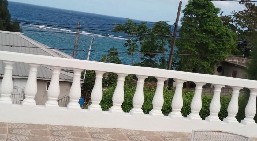 Tina's Guest House photo