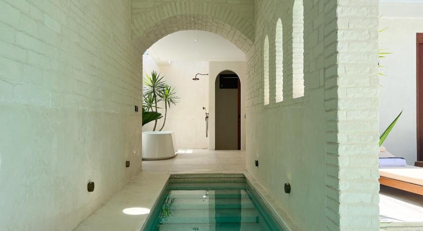 バリ Breathe Boutique Suites 4つ星 ホテル プール