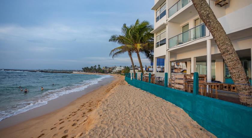 Hikkaduwa Beach Hotel - Free Upgrades from Non-Sea View Rooms to Deluxe Ocean View Rooms!