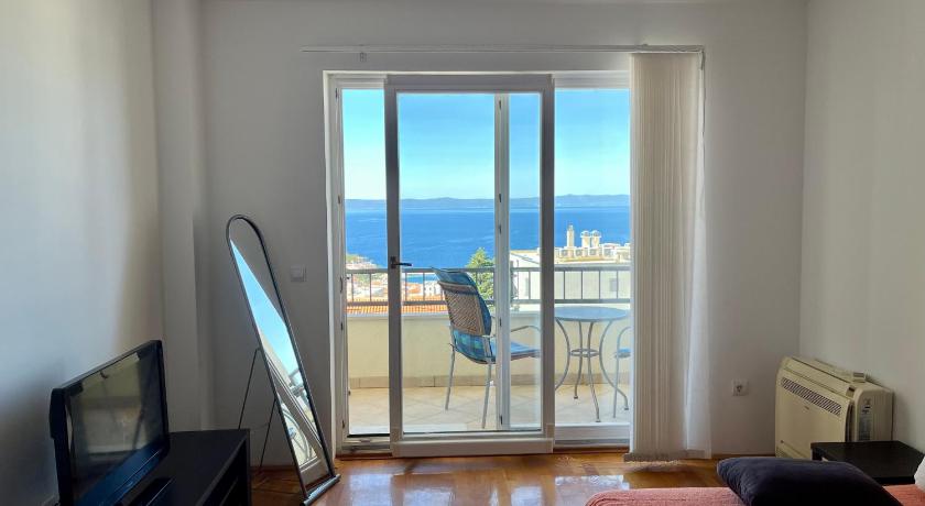 Put Makra 71 — Hotel in Makarska