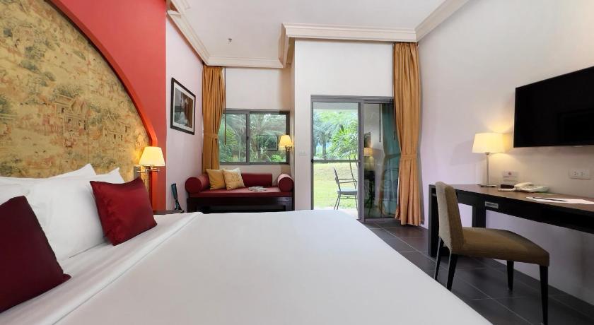 Image of Standard Room with King Bed 1
