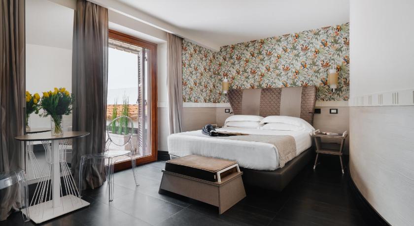 Mood Suites Tritone photo