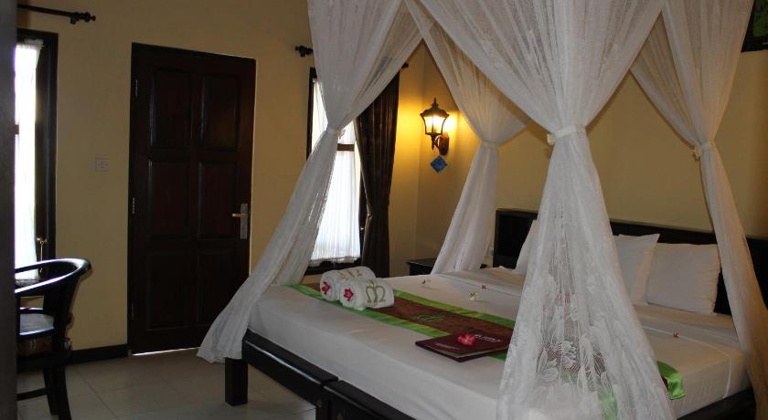 Man's Cottages & Spa photo