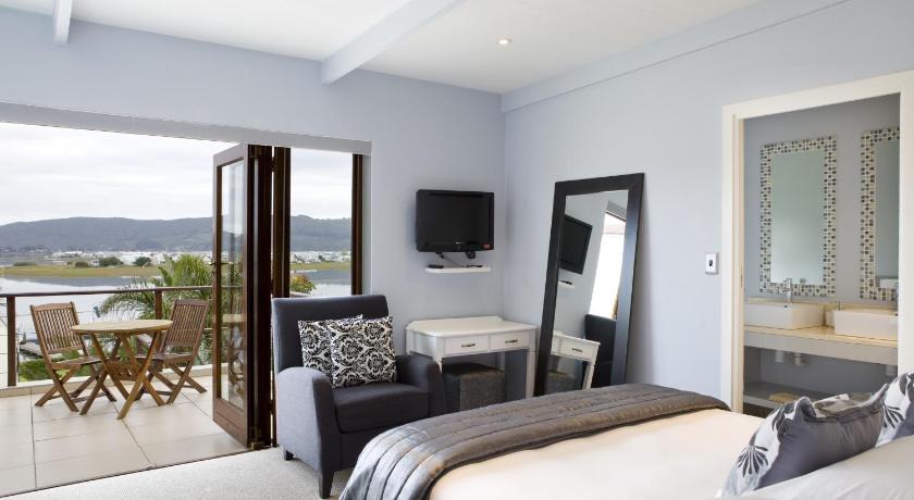 Tides End Manor House photo