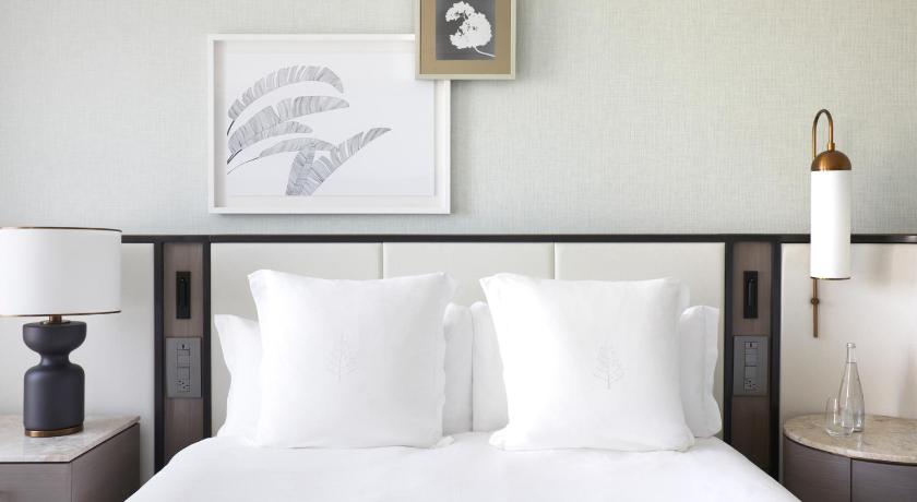 Image of Beverly Suite 6