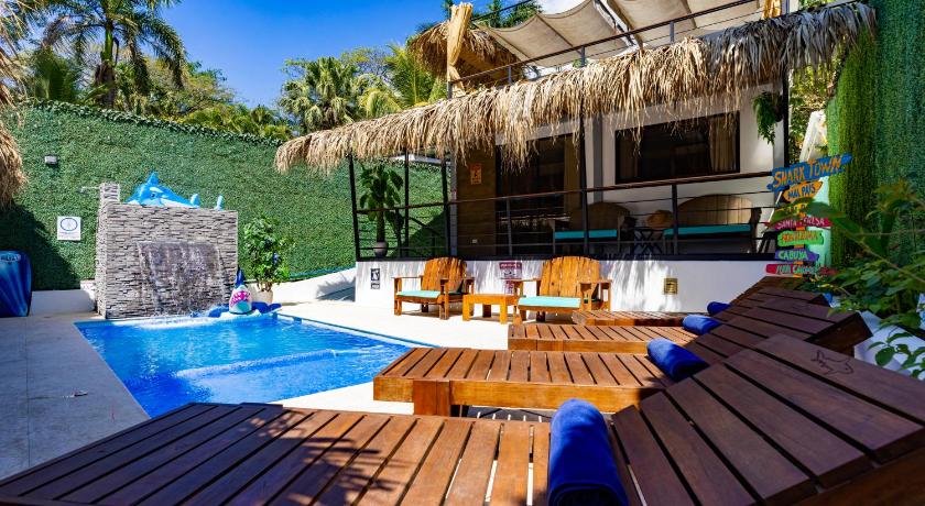Shark Town Mal Pais — Hotel in Malpais