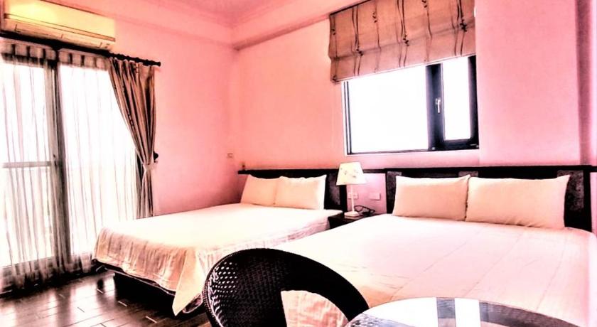 Image of Quadruple Room with Mountain View 1