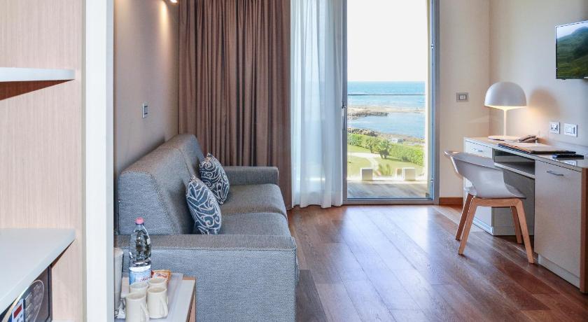 Image of Suite with Balcony 3