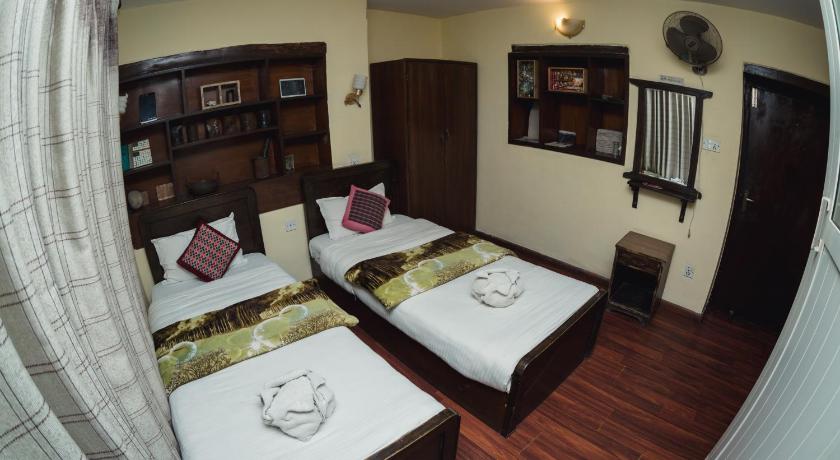 Hotel Peace N Park photo
