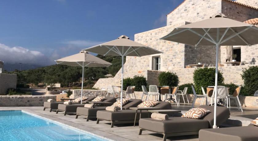 BASSA MAINA Villas & Suites photo