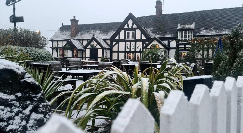 White Lion Hotel photo