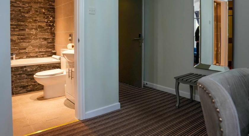 White Lion Hotel photo