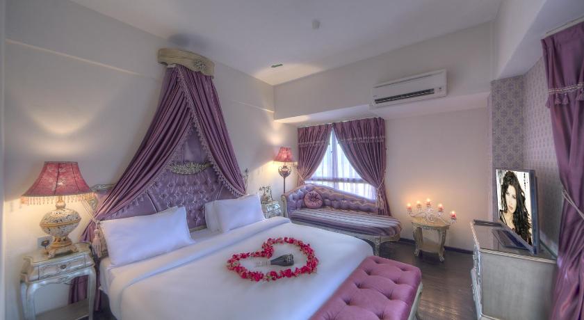 Arenaa Batik Boutique Hotel - image 41