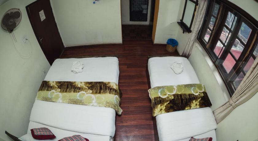 Hotel Peace N Park photo
