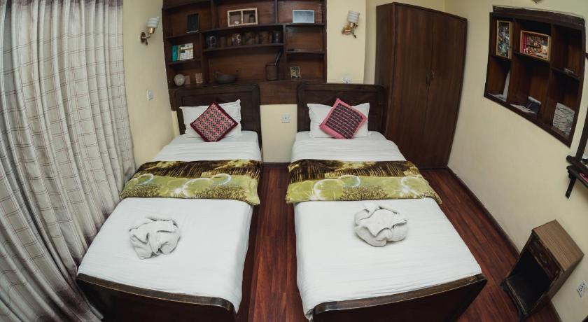 Hotel Peace N Park photo