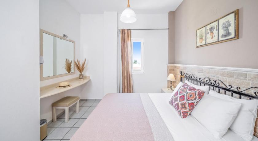 Image of One-Bedroom Triple Apartment 3