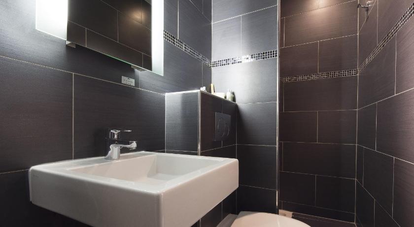 Bathroom, Hotel Turenne Le Marais in Paris