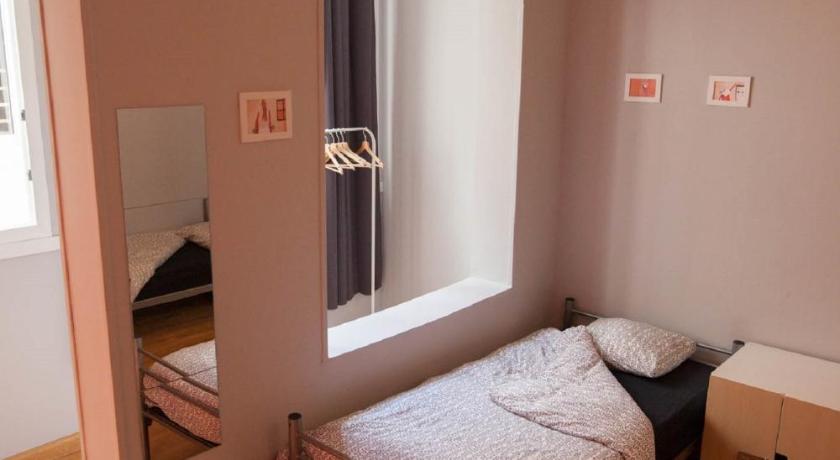 Image of 1 Person in 4-Bed Dormitory - Female Only 3