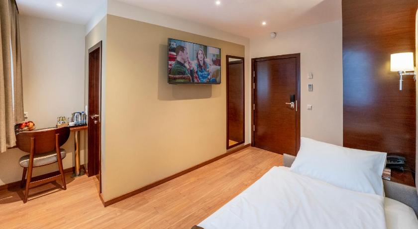Palast Hotel photo