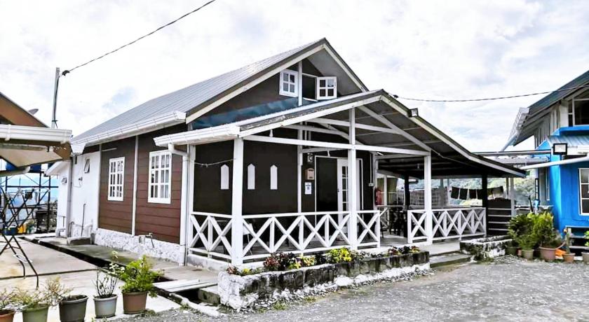 Dongorit Cabin House 1 — Hotel in Kinabalu National Park