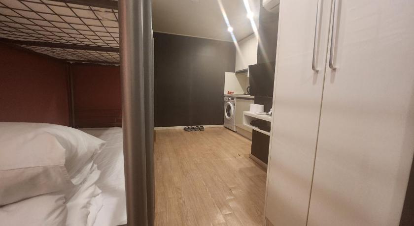 ソウル Olive Hostel R 3つ星 ホテル プール