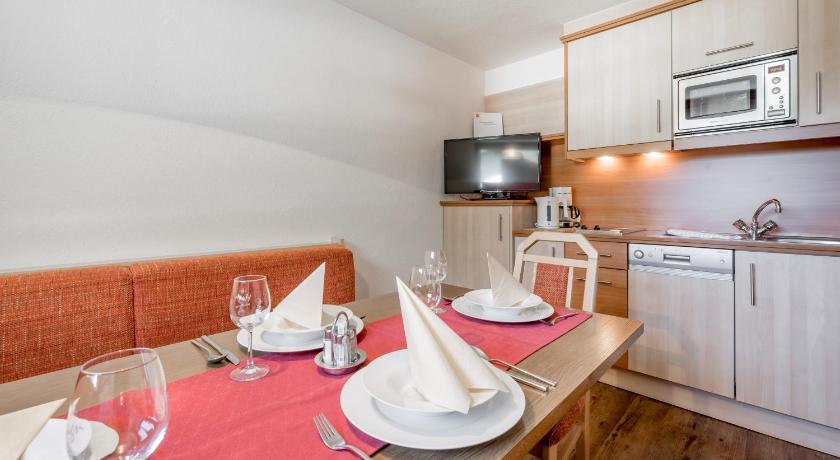 Image of Three-Bedroom Apartment with Balcony 3