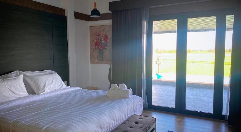 カムペーンペット Maze Pool Villa Resort 4つ星 ホテル スイート