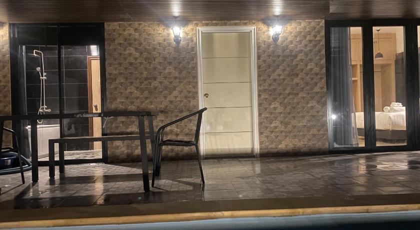 カムペーンペット Maze Pool Villa Resort 4つ星 ホテル 眺望