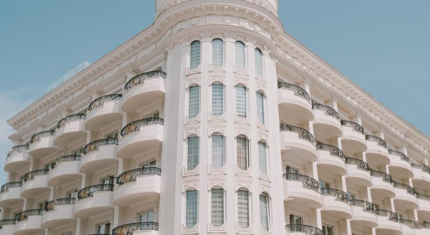 Hotel Empire Albania — Hotel in Durres