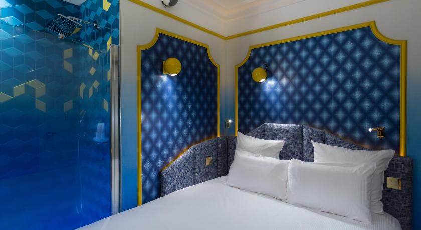 Idol Hotel
