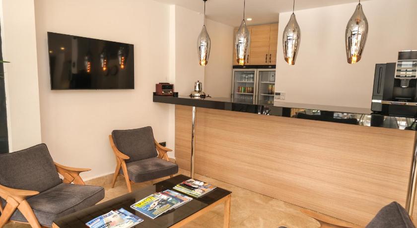 Alesta Seaside Residence photo