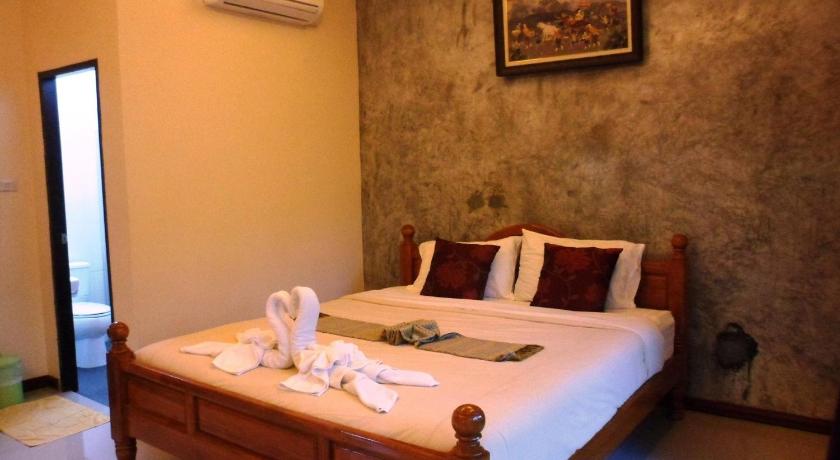 Image of Double Room with Park View 11