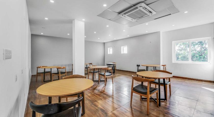 Rohaan Inns by UPAR Hotels Ashok Nagar - image 6