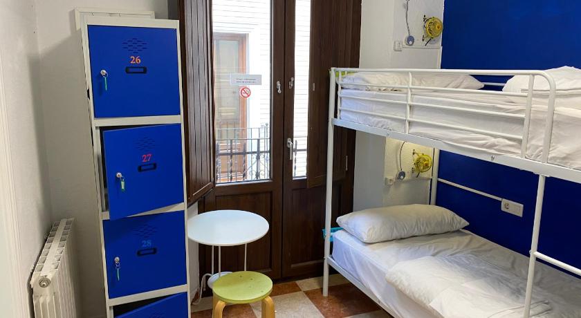 Image of Bed in 4-Bed Mixed Dormitory Room with Private Bathroom 11