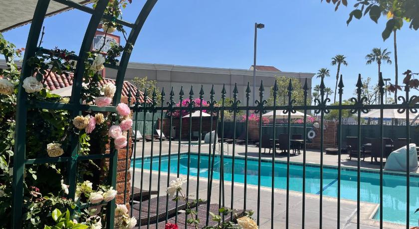 Laguna Hills Lodge-Irvine Spectrum photo