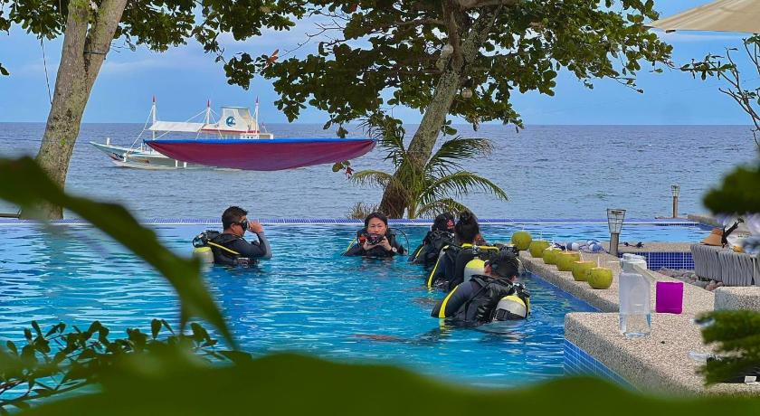 Infinity Diving Resort & Residences - image 45