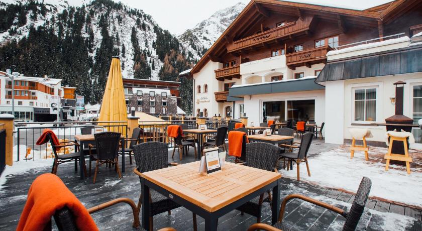 ザンクト・レオンハルト・イム・ピッツタール Hotel Mittagskogel Pitztal 4つ星 ホテル 客室