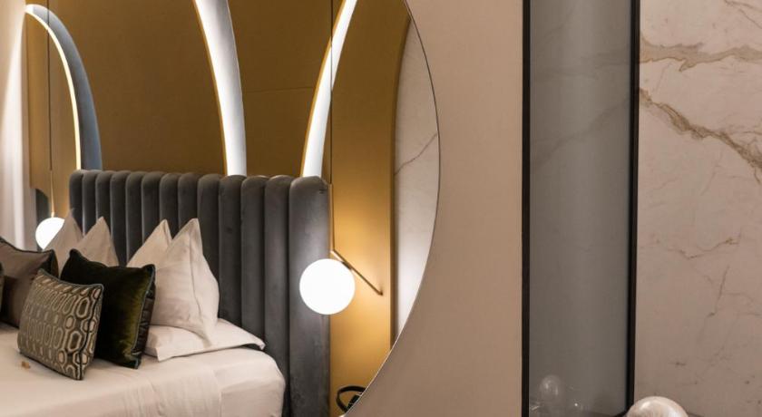 Image of Superior Room with Turkish Bath and Side Sea View 2
