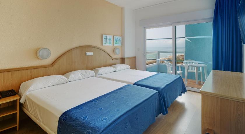 Szoba kétszemélyes ággyal vagy 2 külön ággyal (Double or Twin Room) fotója 7