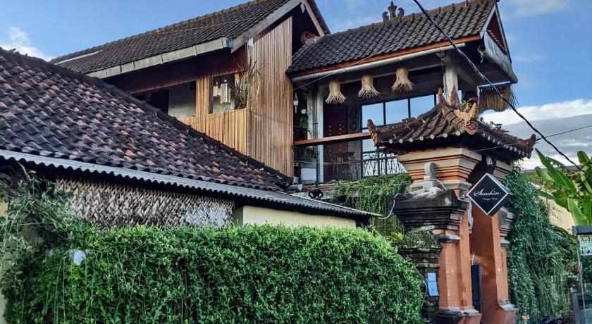 Sunshine Vintage House — Hotel in Bali