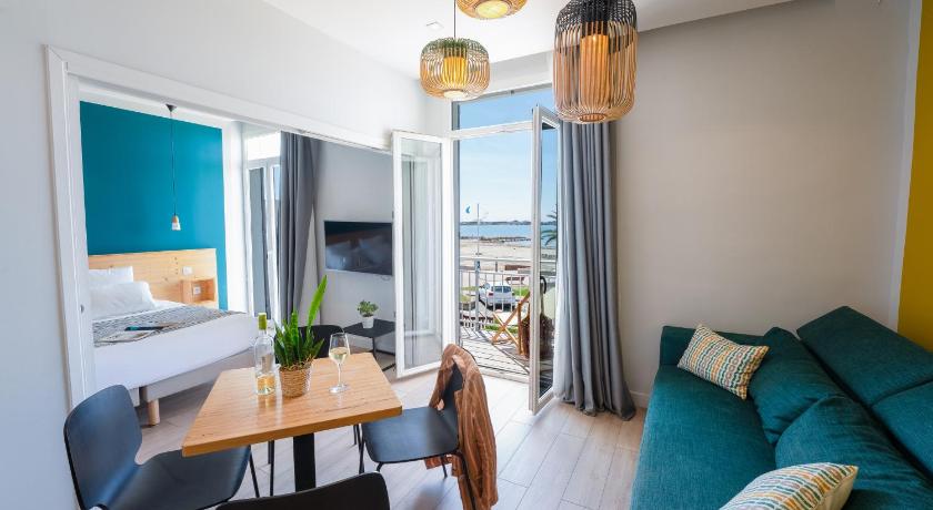 Image de Appartement - Vue sur Mer (Apartment with Sea View) 3