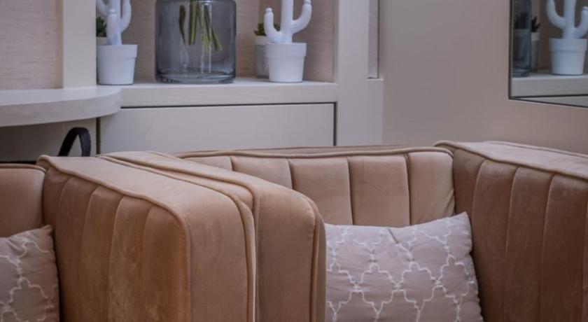 Hotel Longchamp Elysees - image 14