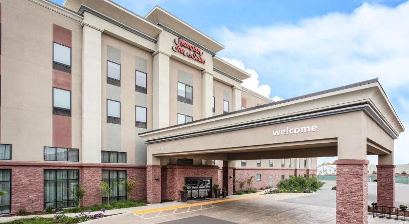 Hampton Inn & Suites Watsonville, CA photo