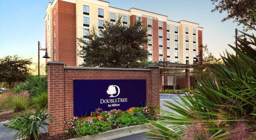 DoubleTree by Hilton Charleston Mount Pleasant photo