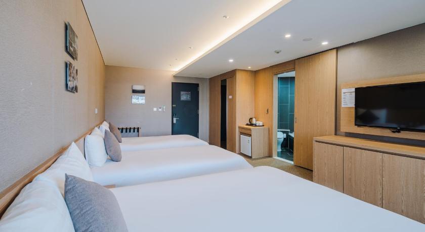 Imatge de Suite Familiar (Family Suite) 14